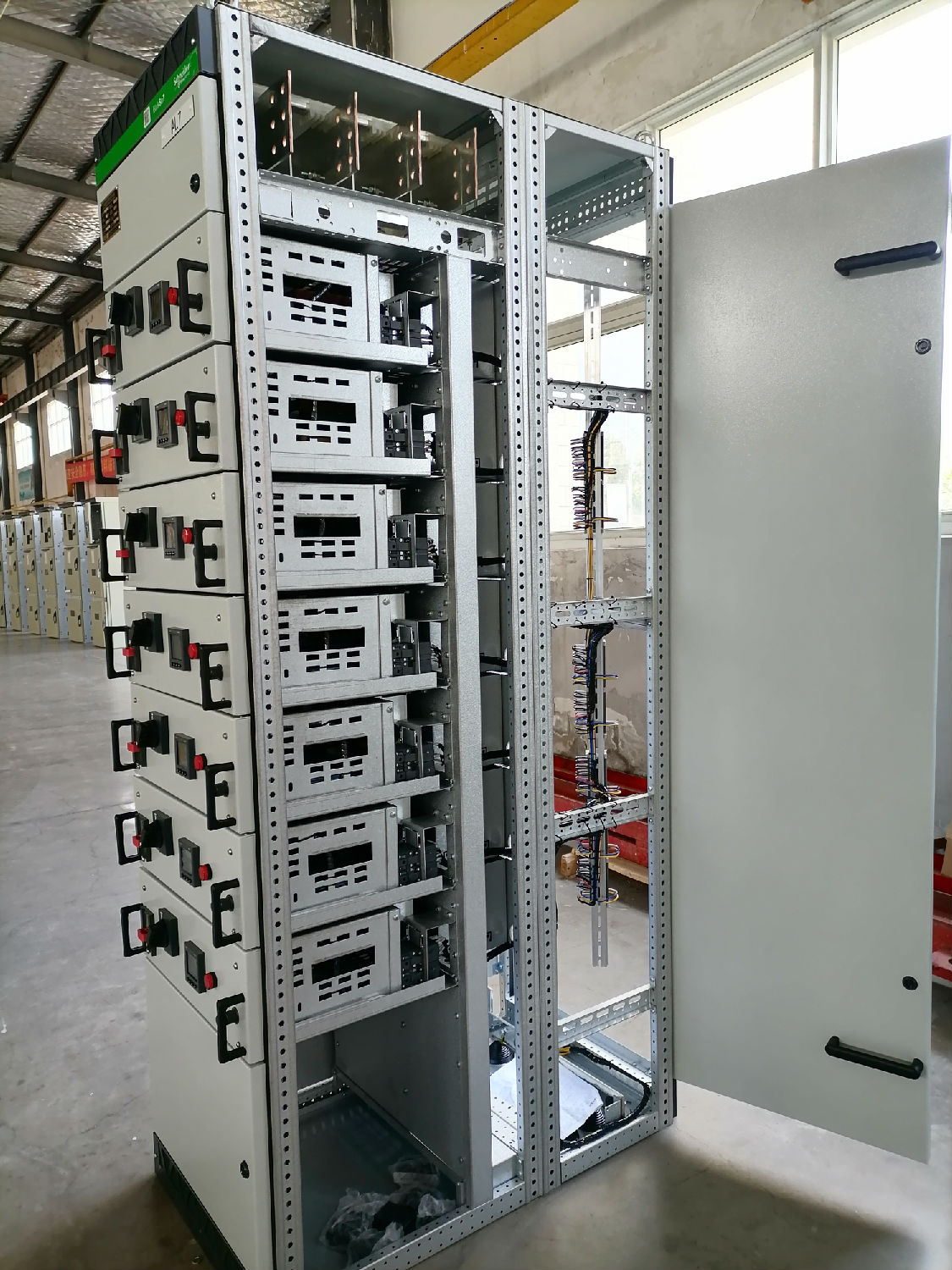 全新一代预智型BlokSeT低压配电柜 得润电气生产